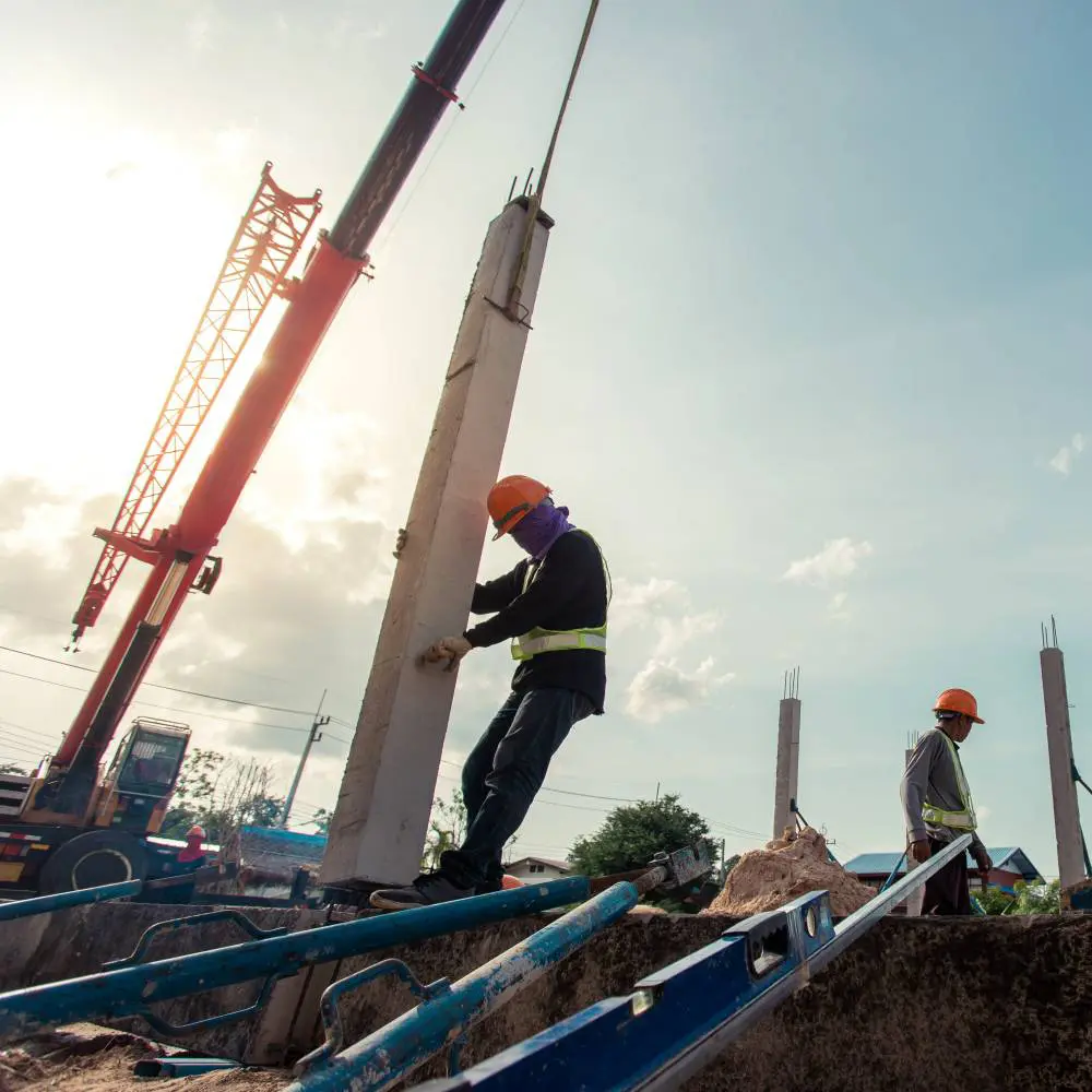 managing the flow of workers visitors building sites